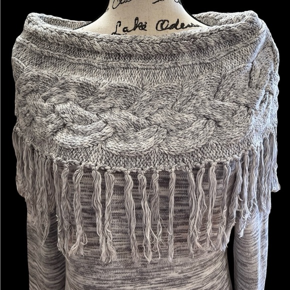 INC International Concepts Women’s Gray & White Cable Knit Fringe Sweater Size L - Picture 5 of 8